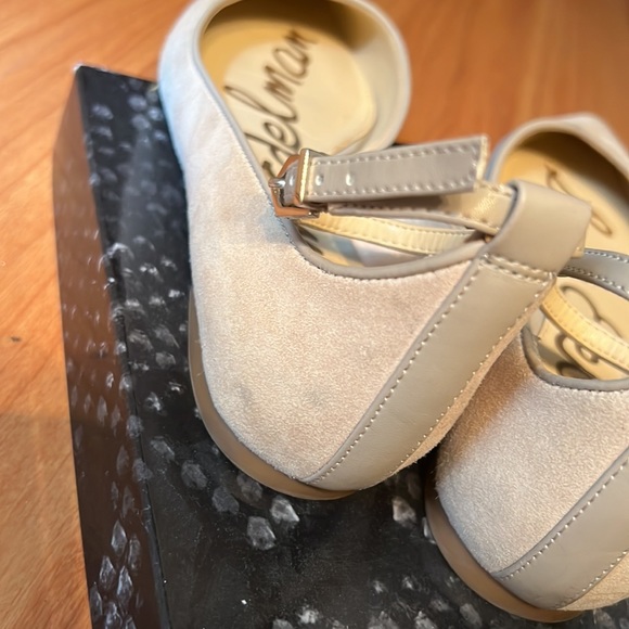 SAM EDELMAN FLATS - Picture 4 of 12